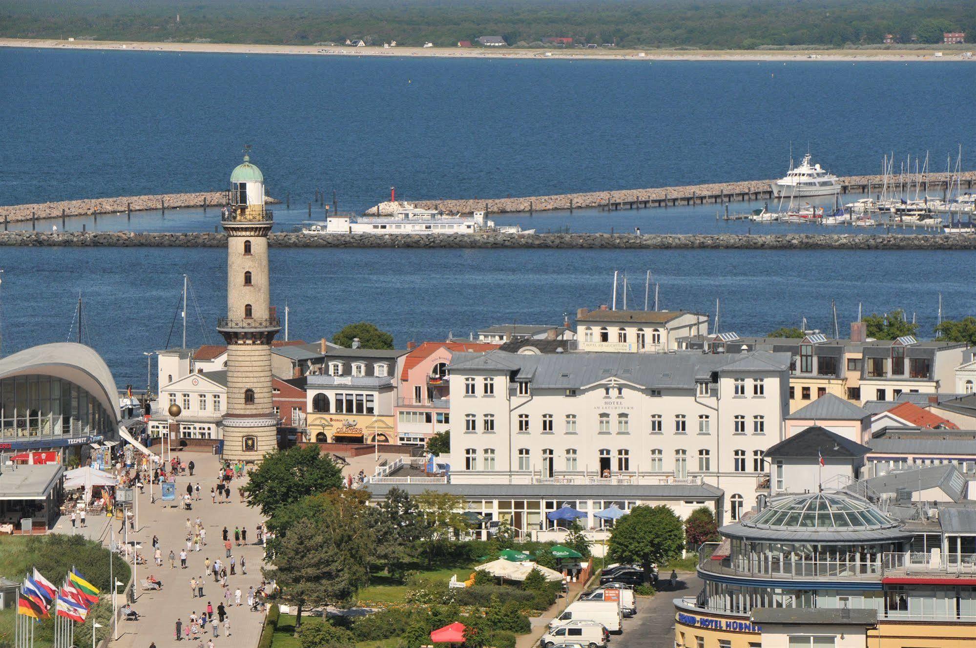 Hotel Am Leuchtturm Rostock Exterior photo